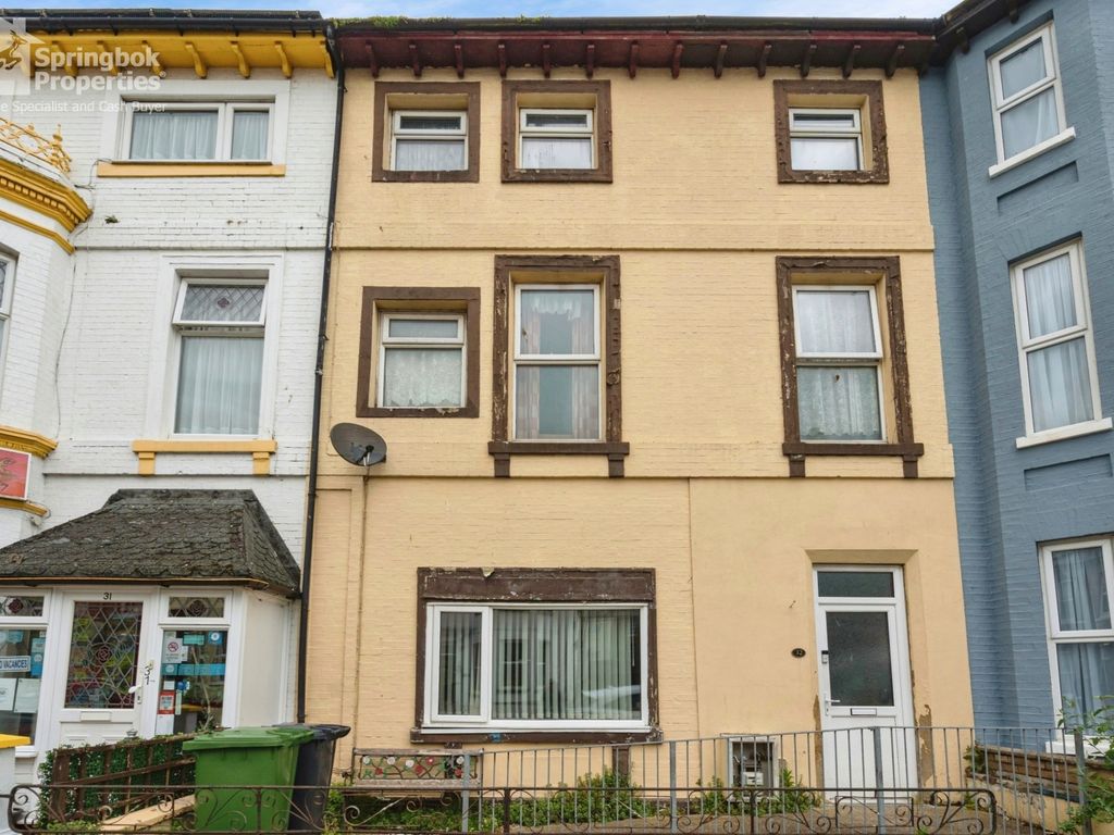 7 bed terraced house for sale in Victoria Road, Great Yarmouth, 0 NR30