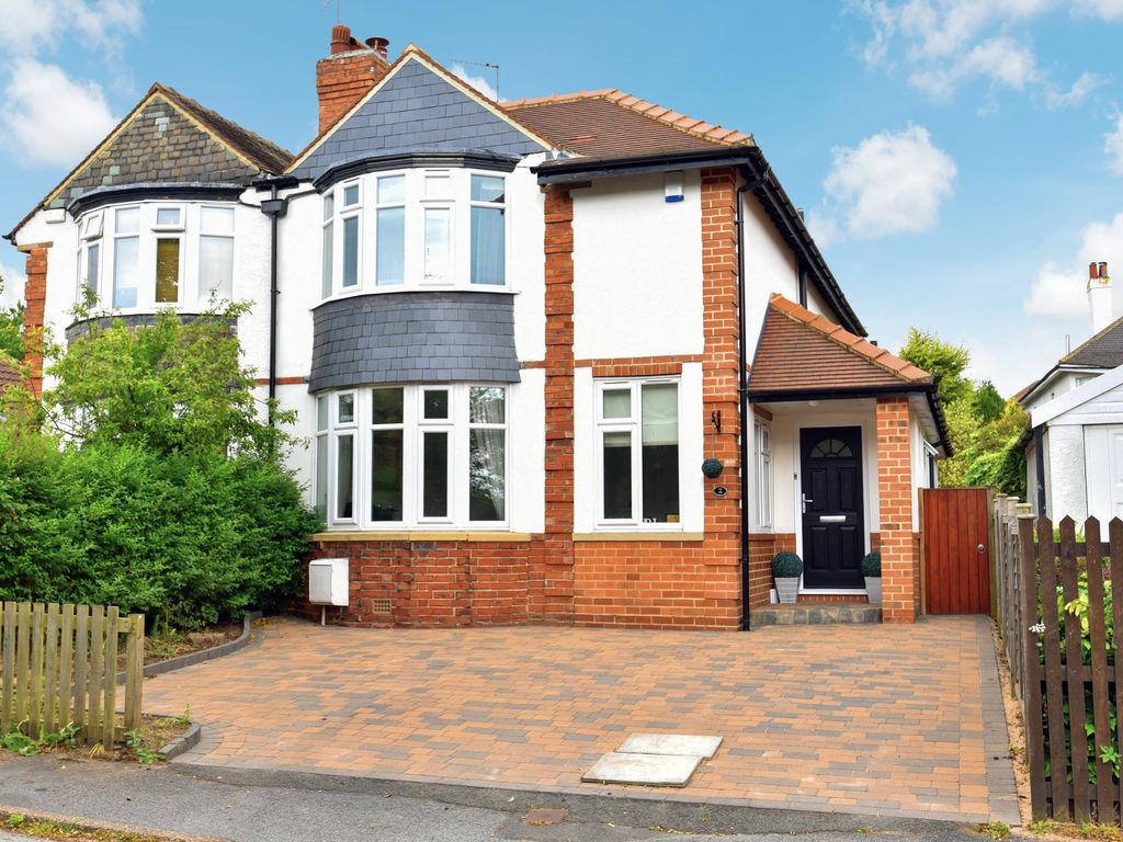 3 bed semidetached house for sale in Ashville Grove, Harrogate HG2, £