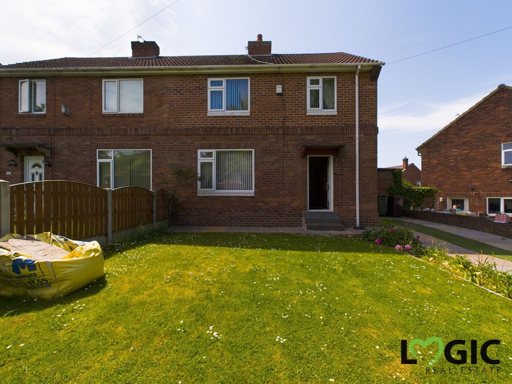 3 bed semidetached house for sale in Broadway, Pontefract, West