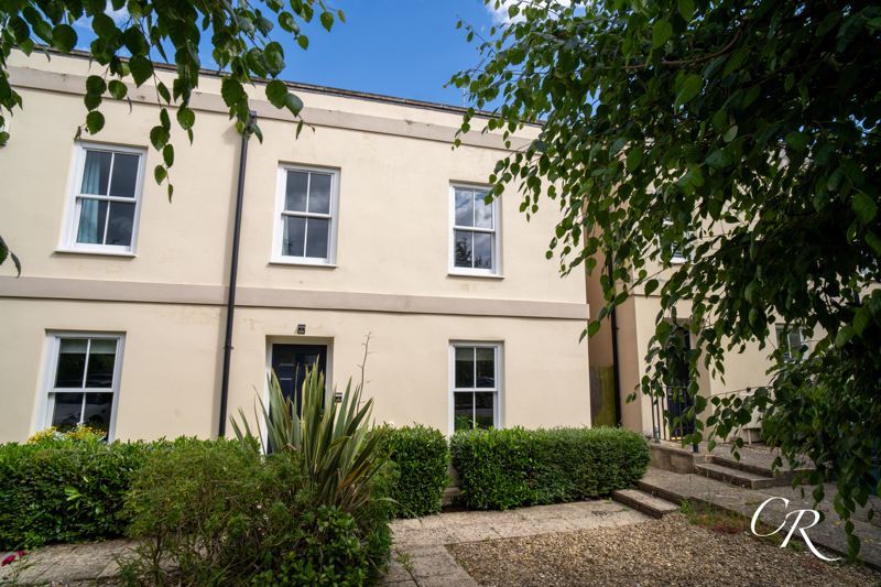 3 bed end terrace house for sale in Moorend Road, Leckhampton