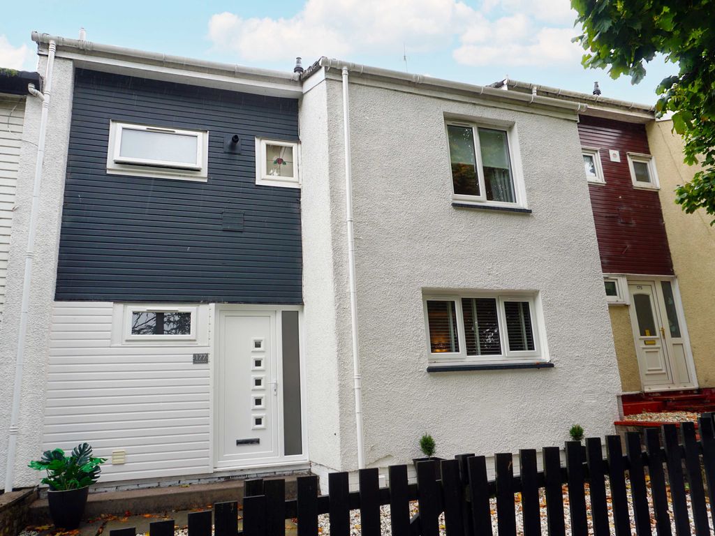 4 bed terraced house for sale in Maple Terrace, Greenhills, East