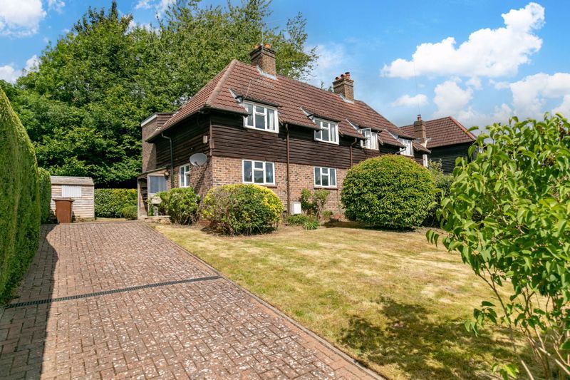 3 bed semidetached house for sale in Upper Close, Forest Row RH18 Zoopla