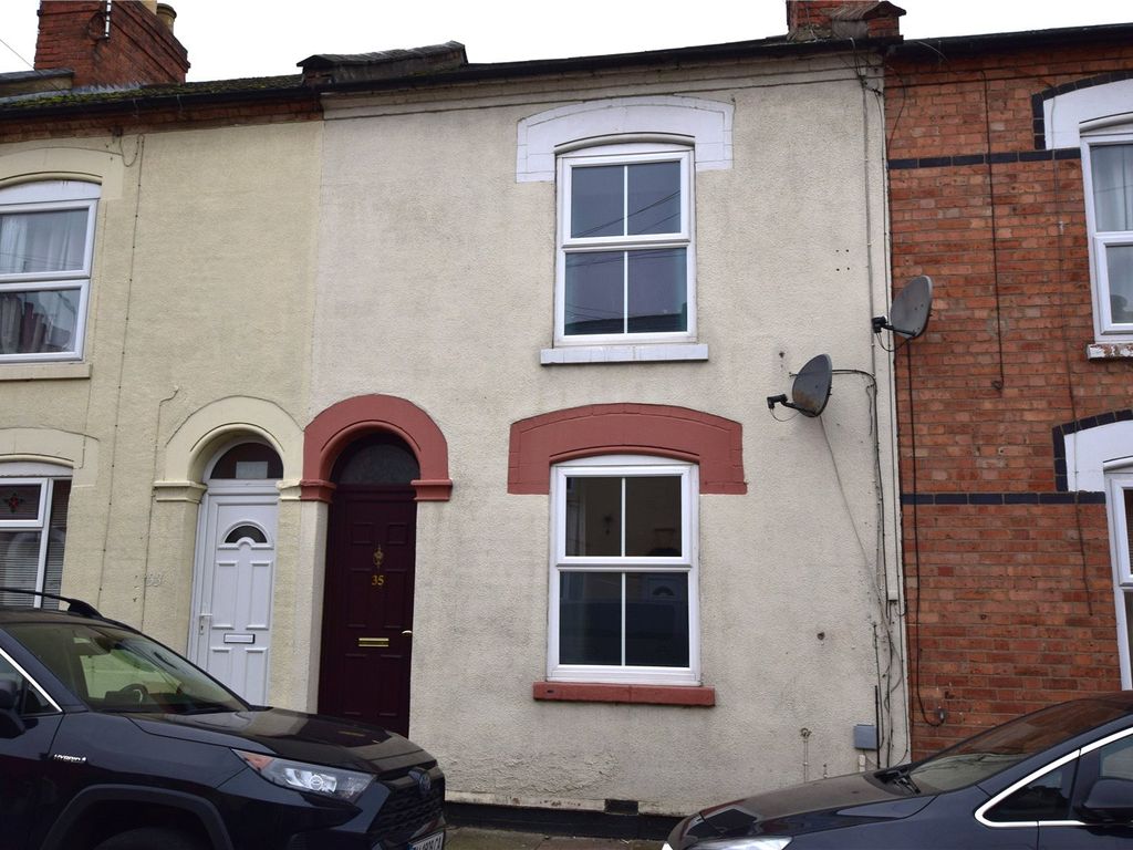 2 bed terraced house to rent in Shakespeare Road, Northampton NN1, £