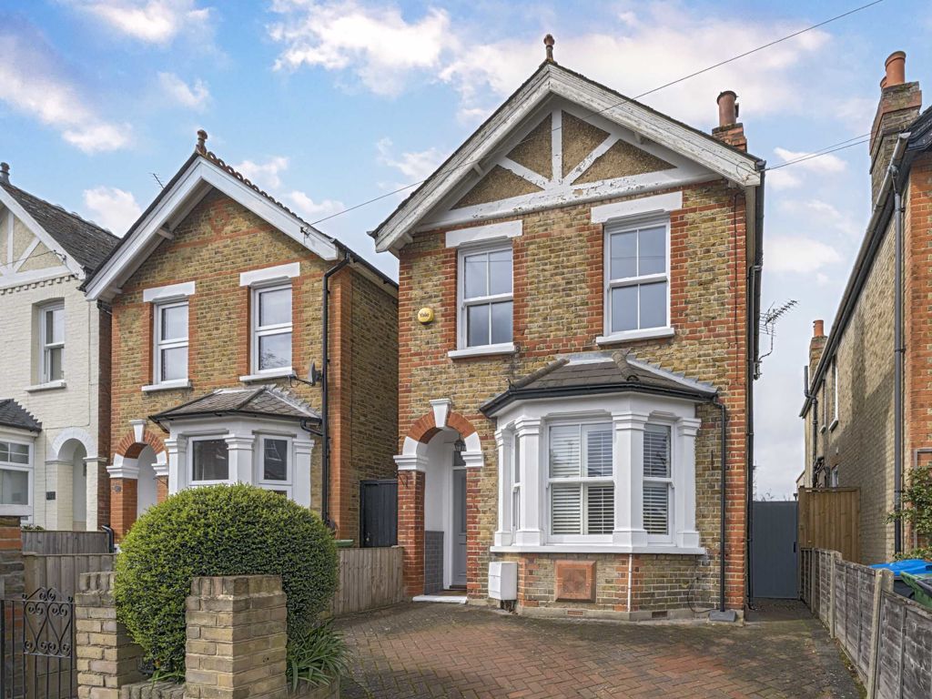 3 bed detached house for sale in Douglas Road, Surbiton KT6 Zoopla