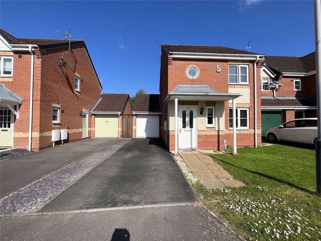 3 bed detached house for sale in Daisy Croft, Bedworth, Warwickshire