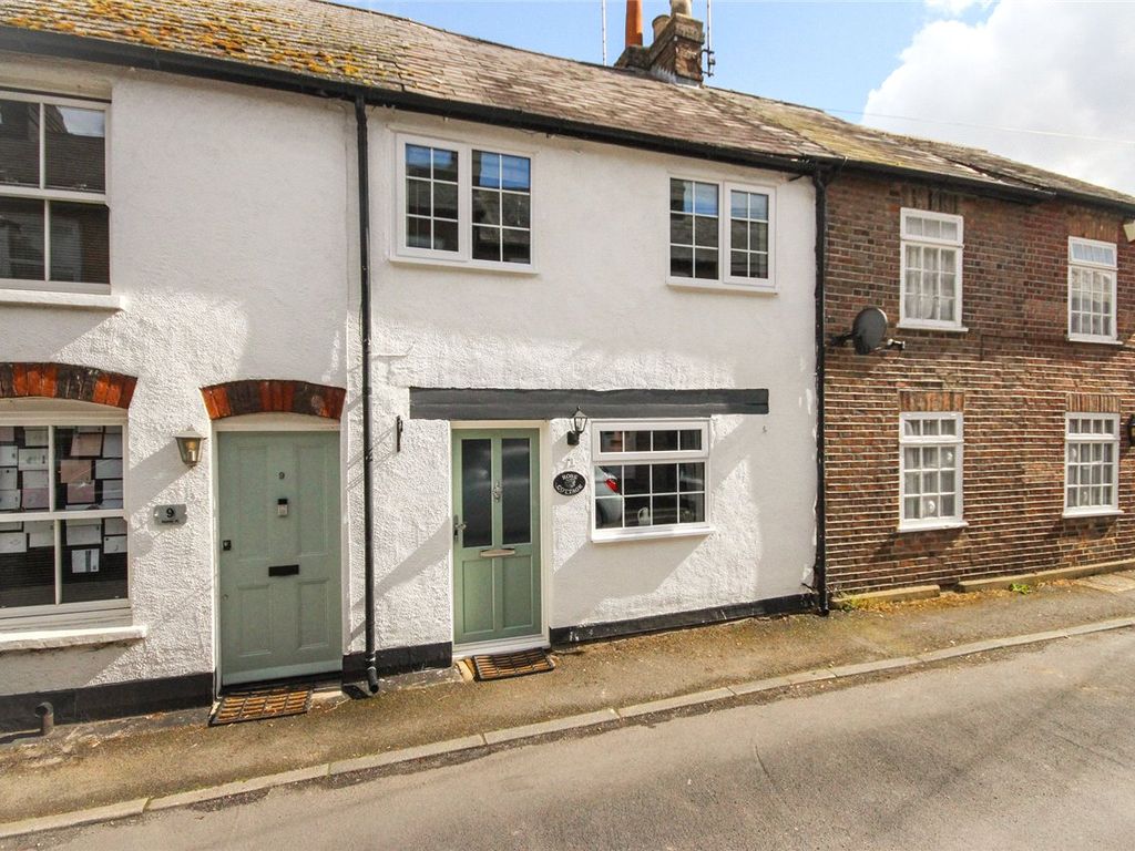 2 bed terraced house for sale in Street, Markyate, St. Albans