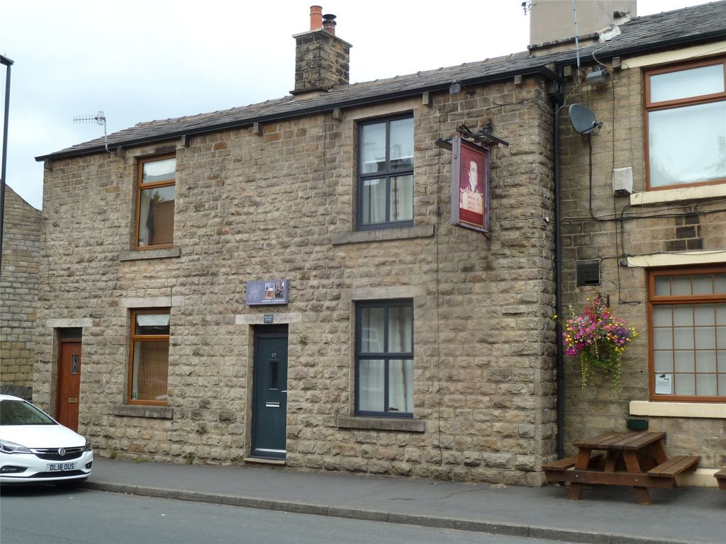 1 bed terraced house for sale in Chew Valley Road, Greenfield