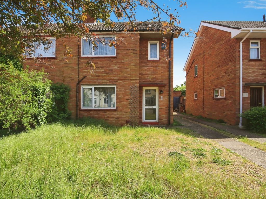 3 bed semidetached house for sale in Dryden Road, Peterborough PE1, £