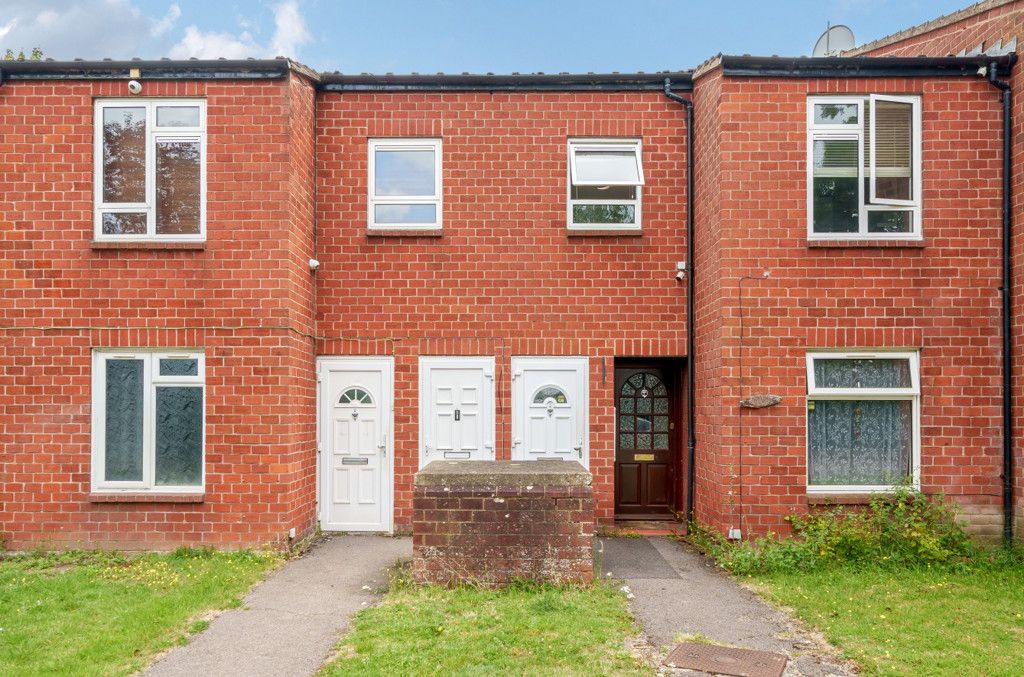 2 bed for sale in Whitehall Road, Uxbridge UB8, £300,000 Zoopla