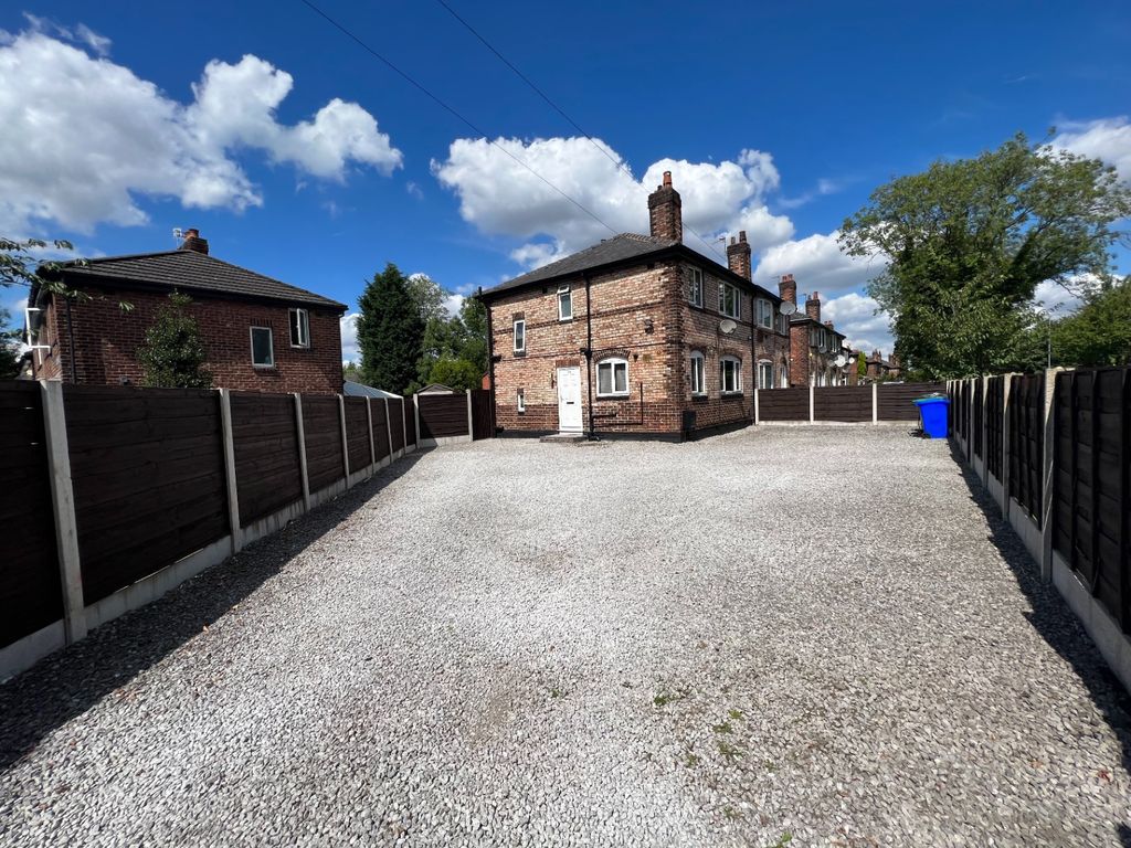3 bed semidetached house for sale in Kingsway, Manchester M19 Zoopla