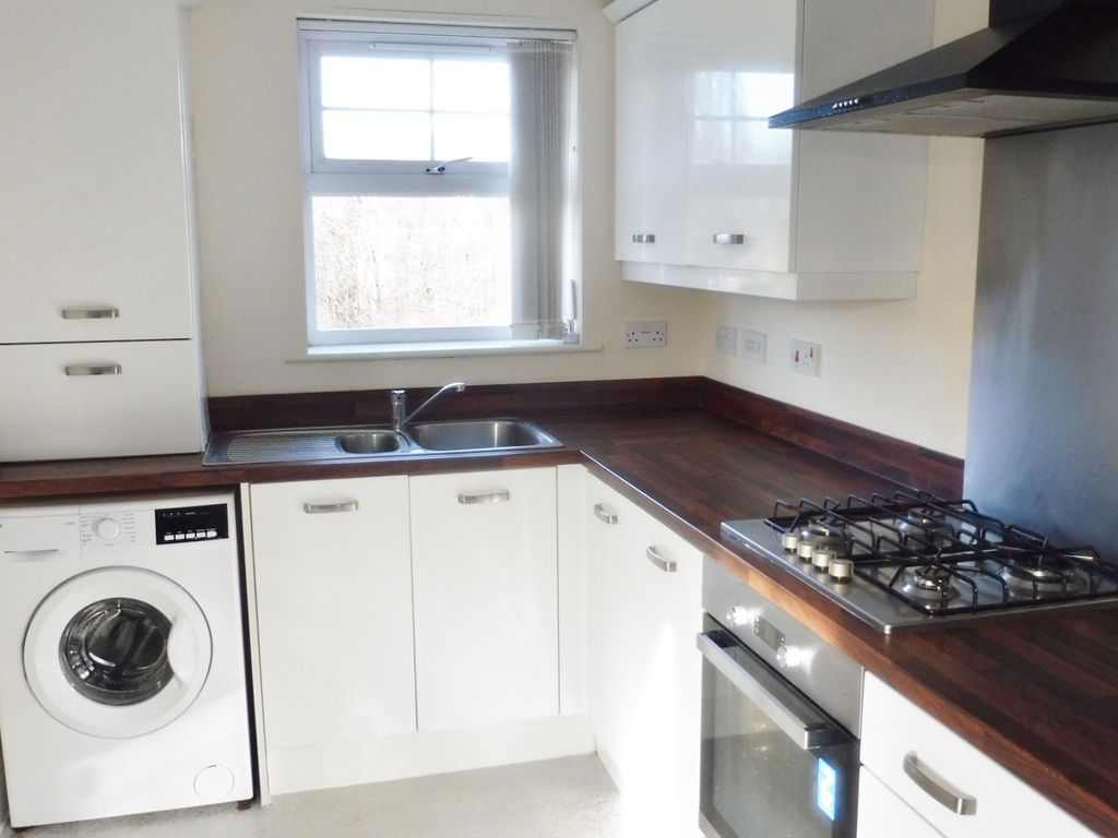 2 bed flat to rent in Wath Road, Wombwell S73 Zoopla