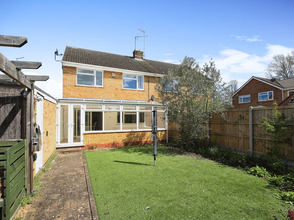 3 bed semidetached house for sale in Oakleigh Drive, Peterborough PE2