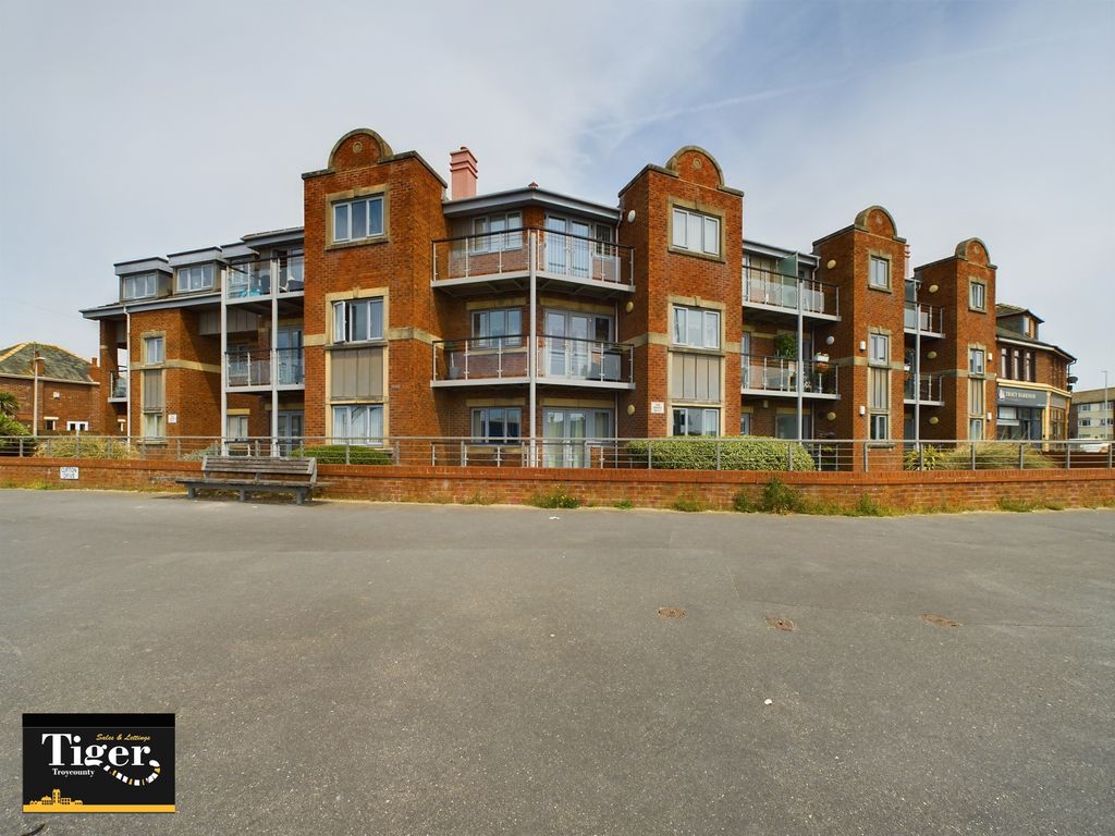 2 bed flat for sale in Marple Close, Blackpool FY4, £145,000 Zoopla