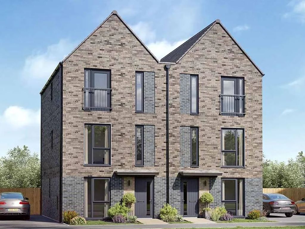 4 bed semidetached house for sale in Winterstoke Gate, Apprentice Way