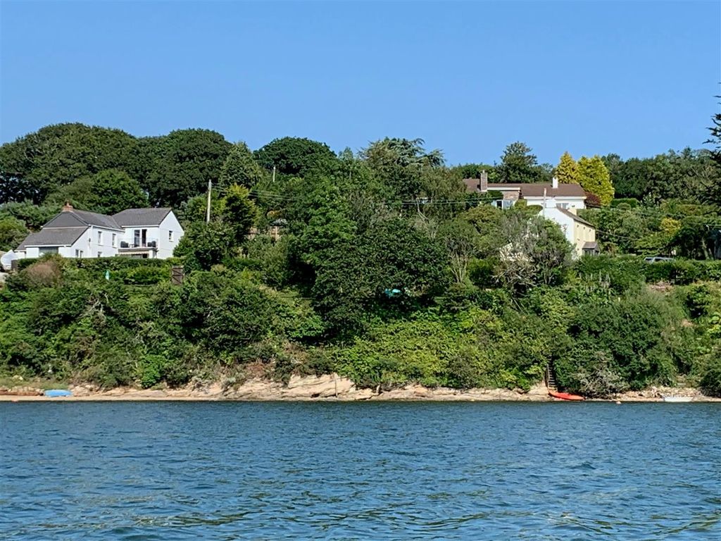 4 bed detached house to rent in Trolver Croft, Feock, Truro TR3, £3,000