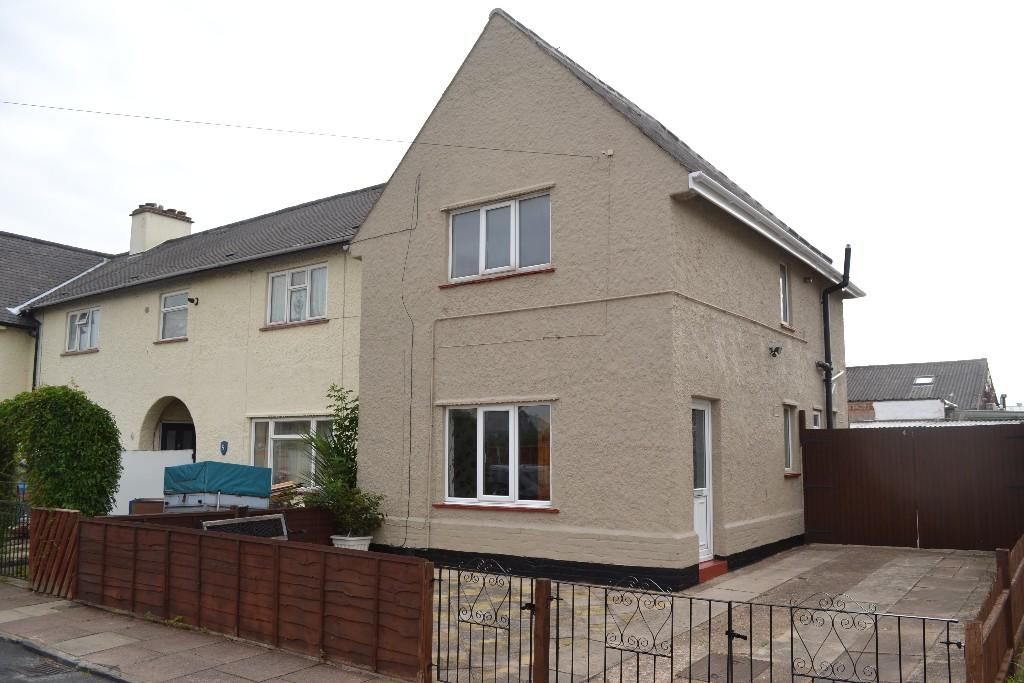 2 bed terraced house to rent in Armstrong Place East, Grimsby DN31, £