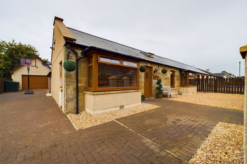 4 bed semidetached house for sale in Kirk Road, Carluke ML8, £284,995