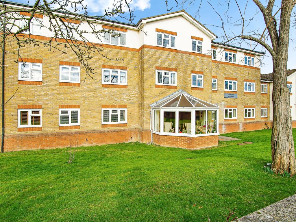 1 bed flat for sale in Peregrine Gardens, Croydon, Surrey CR0, £250,000