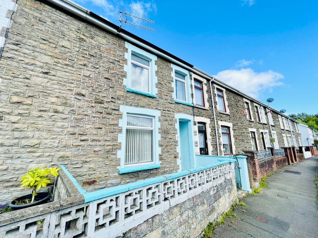 3 bed terraced house to rent in Norman Terrace, Pentrebach, Merthyr