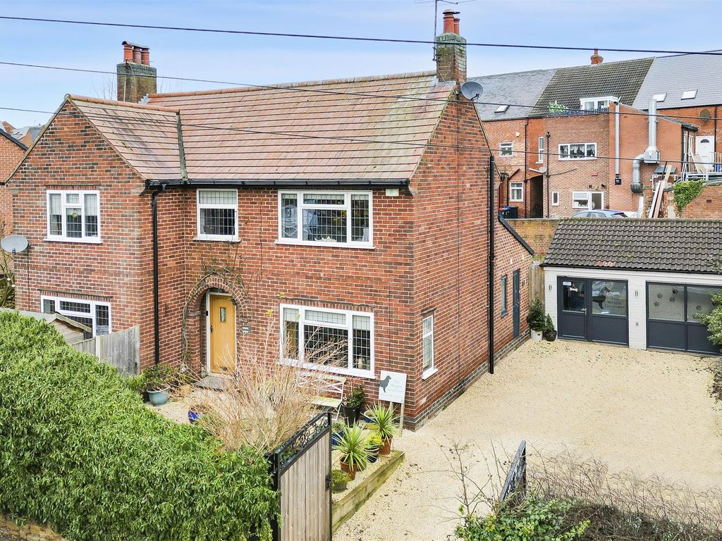 3 bed detached house for sale in Ogle Street, Hucknall, Nottinghamshire