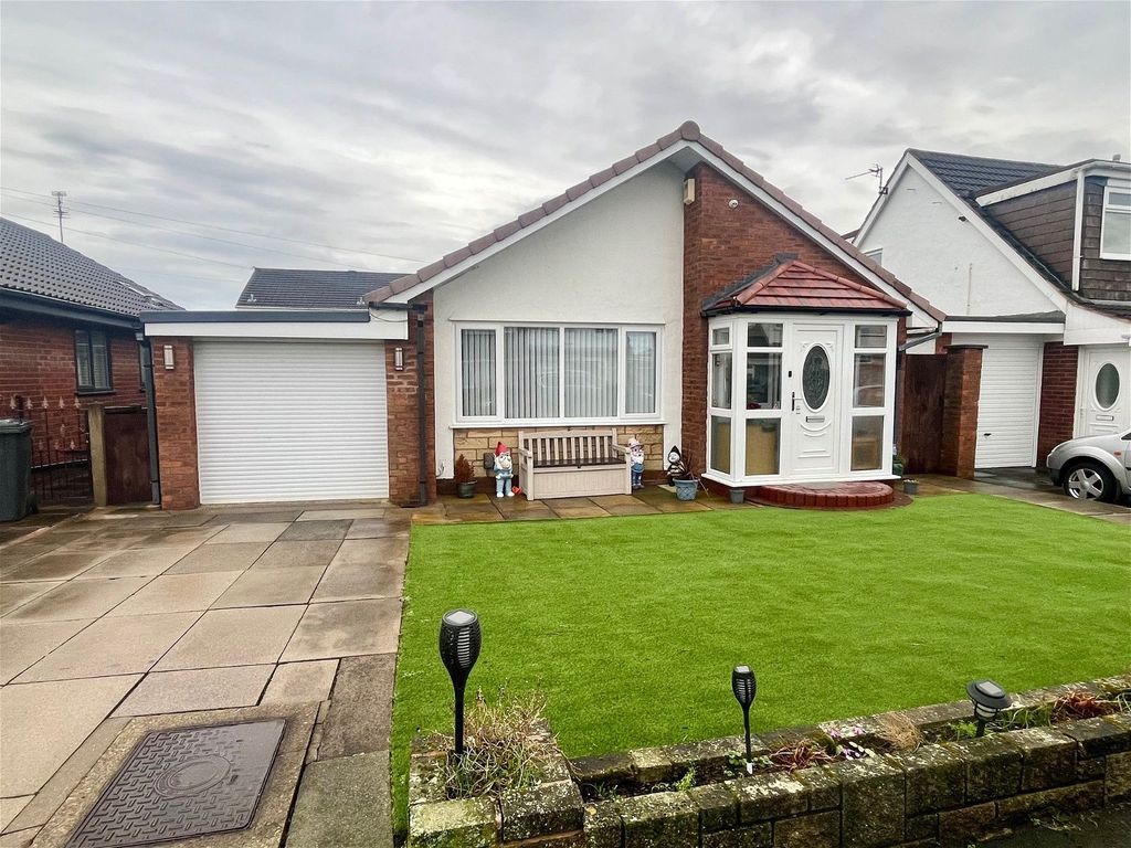 2 bed bungalow for sale in West Meade, Maghull, Liverpool L31, £280,000