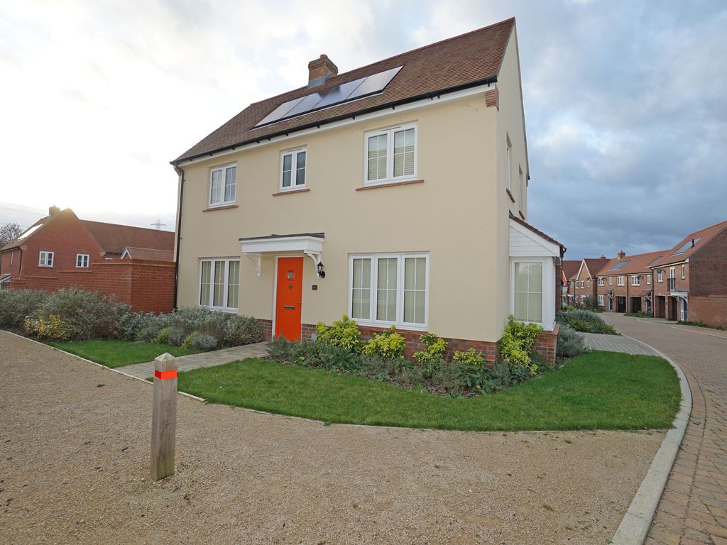 3 bed detached house to rent in Partridge Way, Wickham, Fareham PO17, £