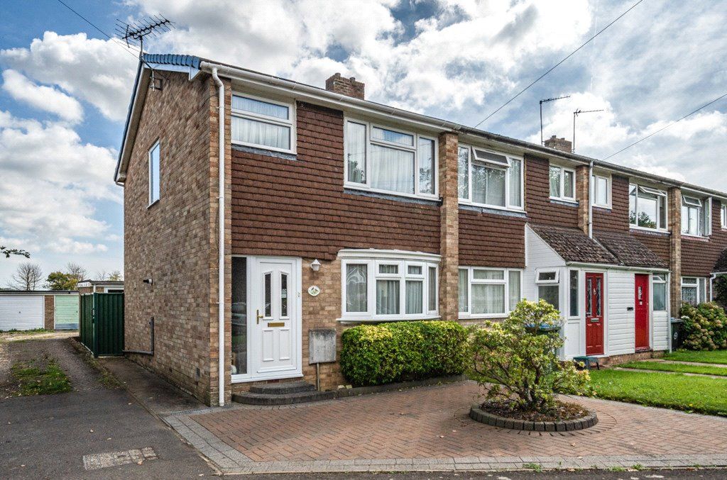 2 bed end terrace house for sale in Woodgate Park, Woodgate, Chichester