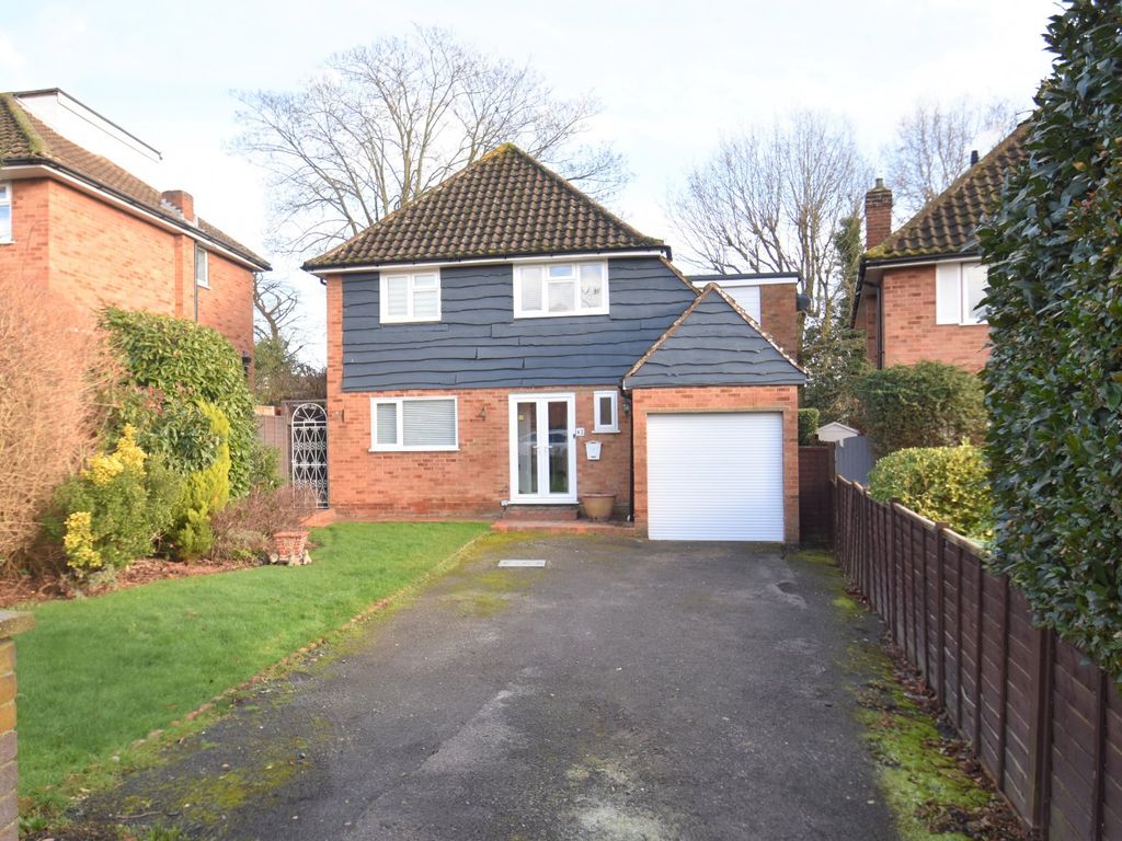4 bed detached house for sale in Bunby Road, Stoke Poges