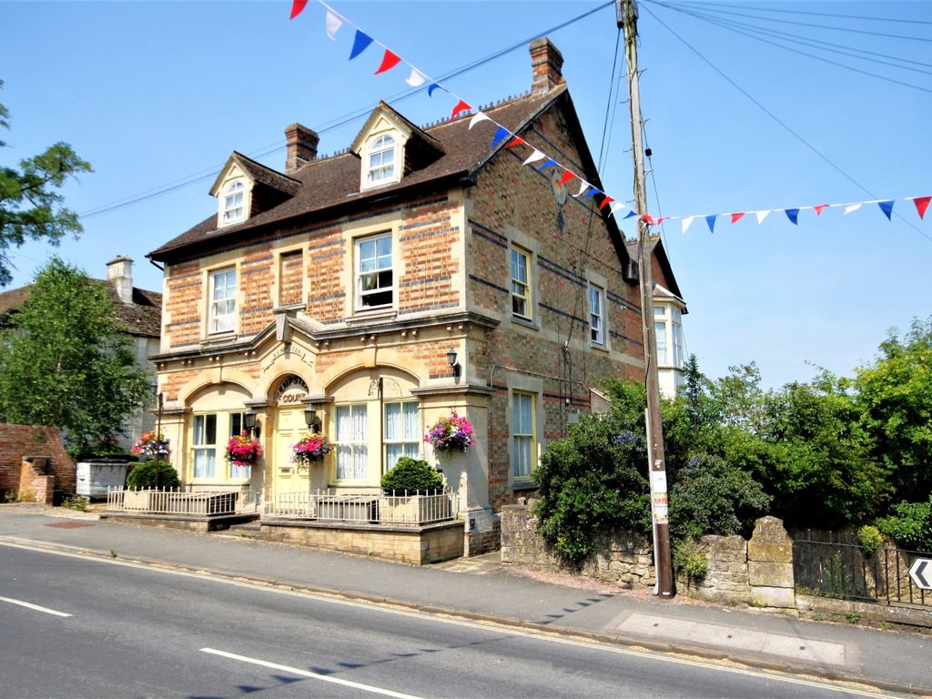 1 bed flat to rent in High Street, Purton SN5, £795 pcm Zoopla