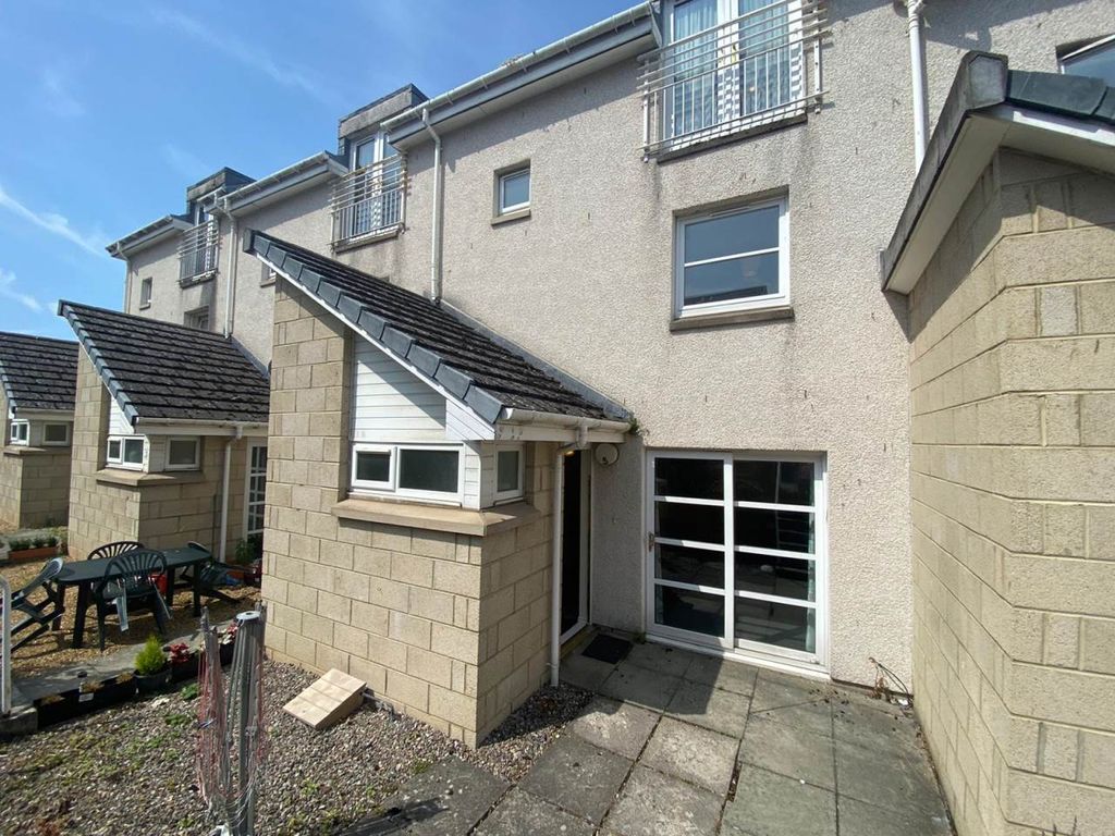 5 bed property to rent in Daniel Place, Dundee DD1 Zoopla