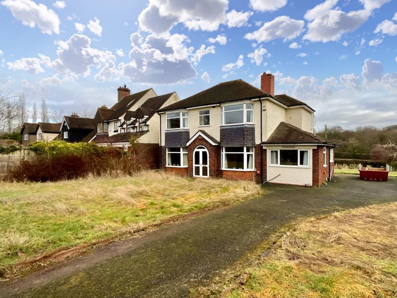 4 bed detached house for sale in Longton Road, Knenhall, Stone ST15, £
