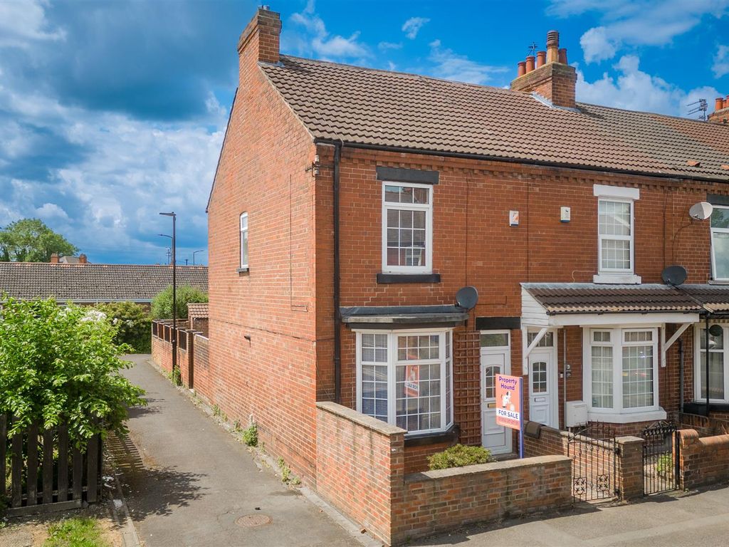 3 bed property for sale in Owston Road, Carcroft, Doncaster DN6 Zoopla