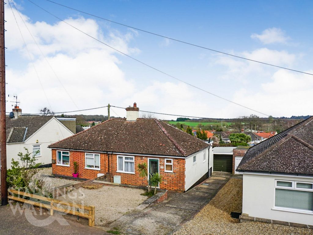 2 bed semidetached bungalow for sale in Margaret Road, Costessey