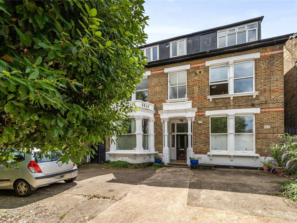 Studio for sale in Queens Drive, London N4, £280,000 Zoopla