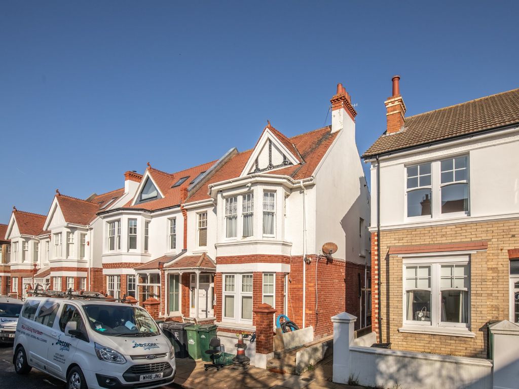 3 bed flat for sale in Lawrence Road, Hove BN3 Zoopla