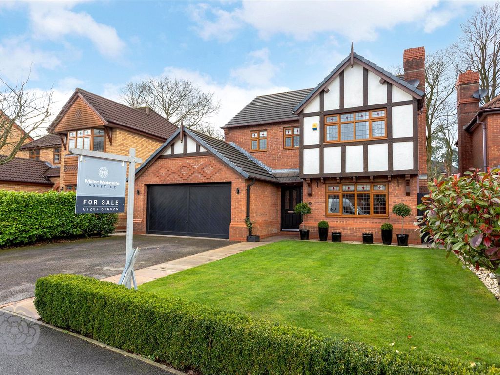 5 bed detached house for sale in Dunham Drive, WhittleLeWoods