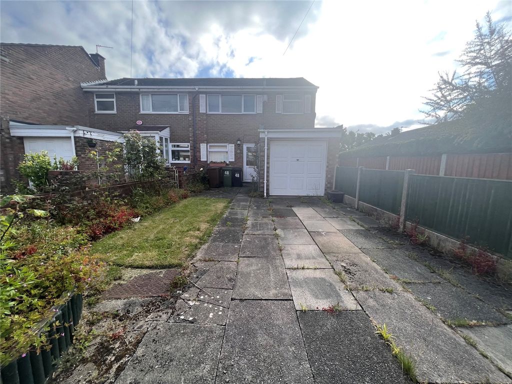 3 bed mews house for sale in Glenmoor Road, Offerton, Stockport