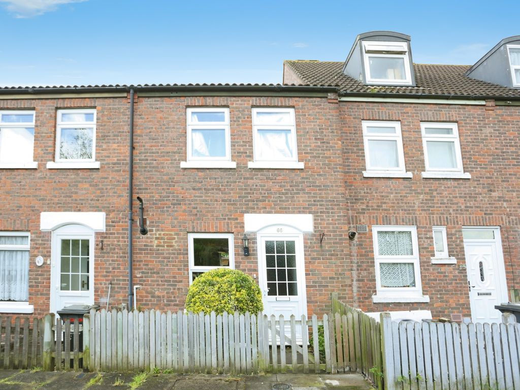2 bed terraced house for sale in Henry Cooper Way, London SE9, £400,000