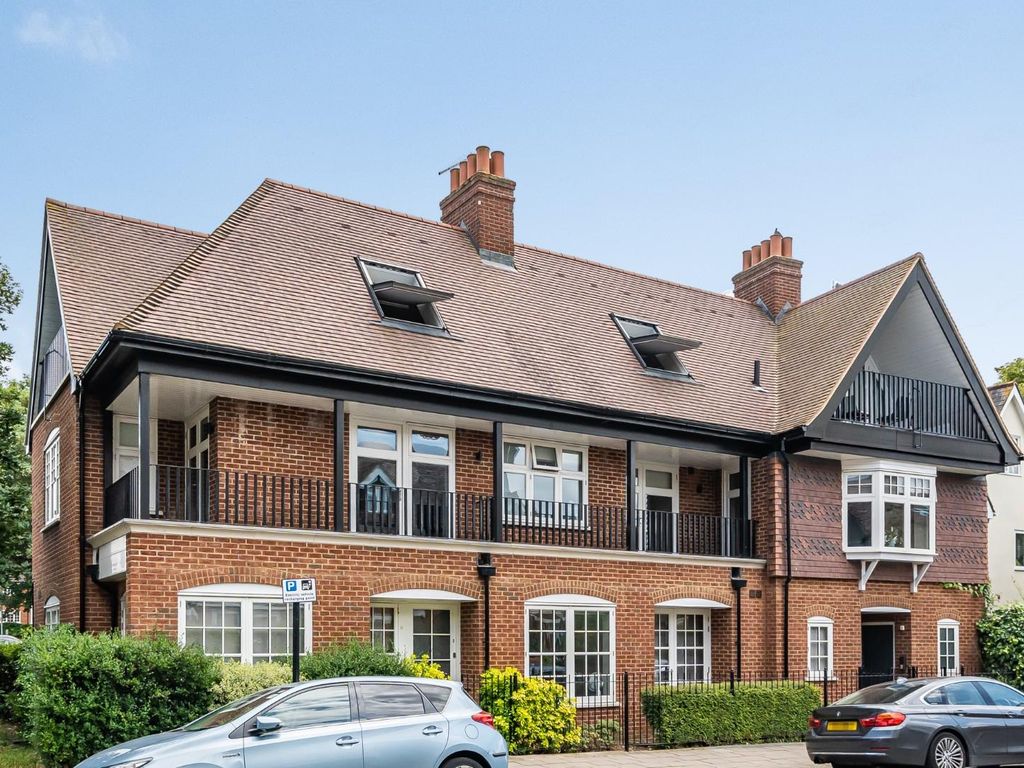1 bed flat for sale in St. Leonards Road, Windsor SL4, £385,000 - Zoopla