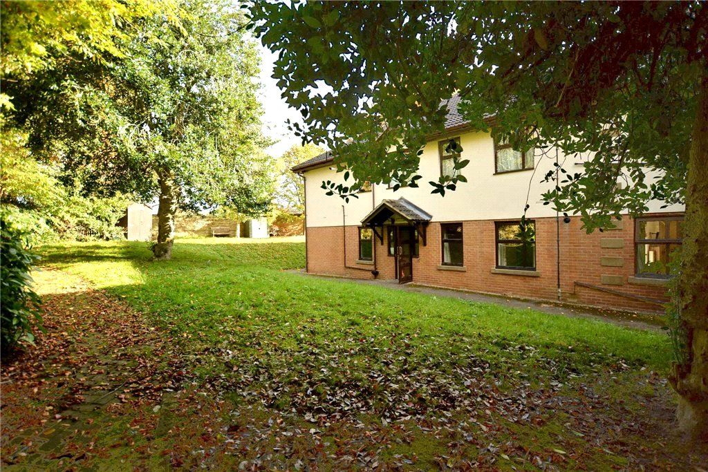 Studio for sale in Trinity Court, Brackenwood Drive, Leeds LS8 Zoopla
