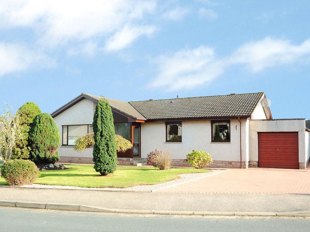 3 bed detached bungalow to rent in 53 Martin Drive, Stonehaven AB39, £1,100 pcm Zoopla