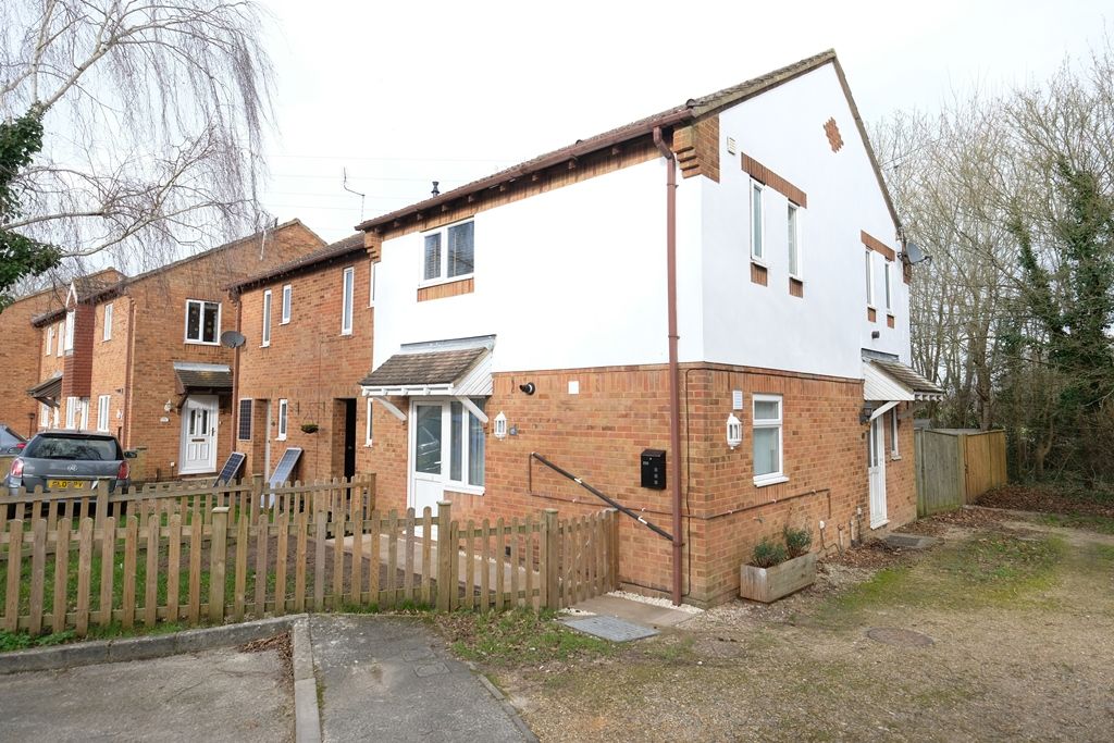 1 bed terraced house to rent in Pebble Court, Marchwood SO40, £895 pcm