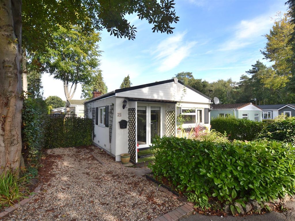 1 bed mobile/park home for sale in Woodland Rise, Grange Estate, Church