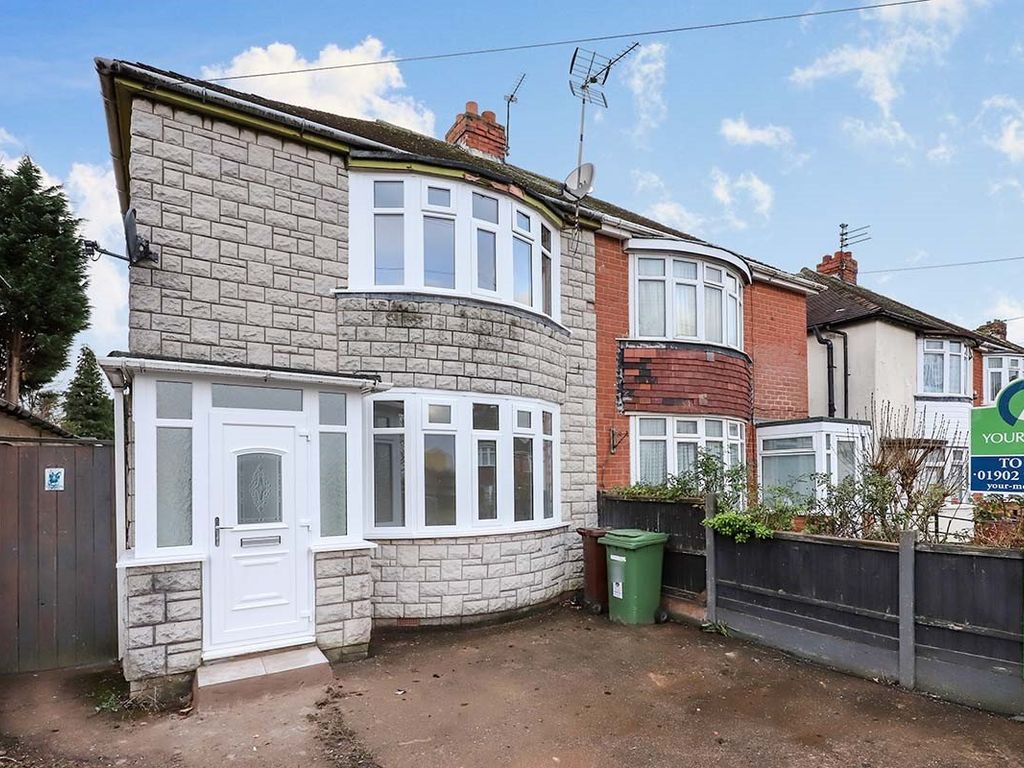 3 bed semidetached house to rent in Hilton Road, Lanesfield