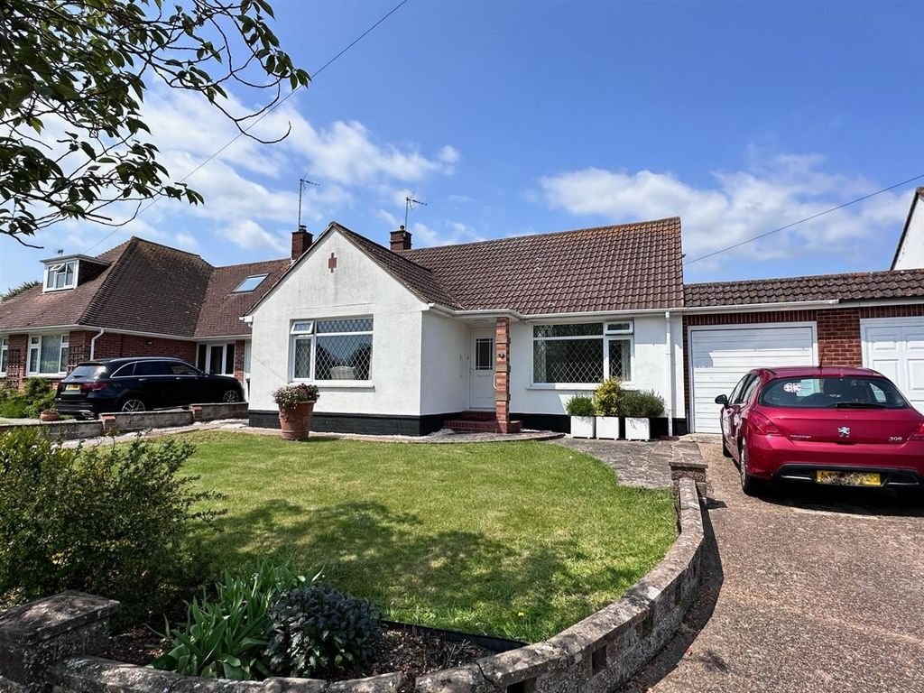 2 bed bungalow for sale in Friston Avenue, Eastbourne BN22 Zoopla