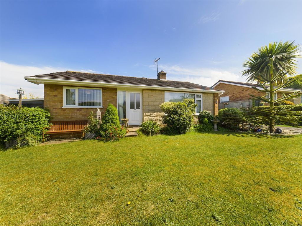 2 bed detached bungalow for sale in Bracken Avenue, Overstrand, Cromer