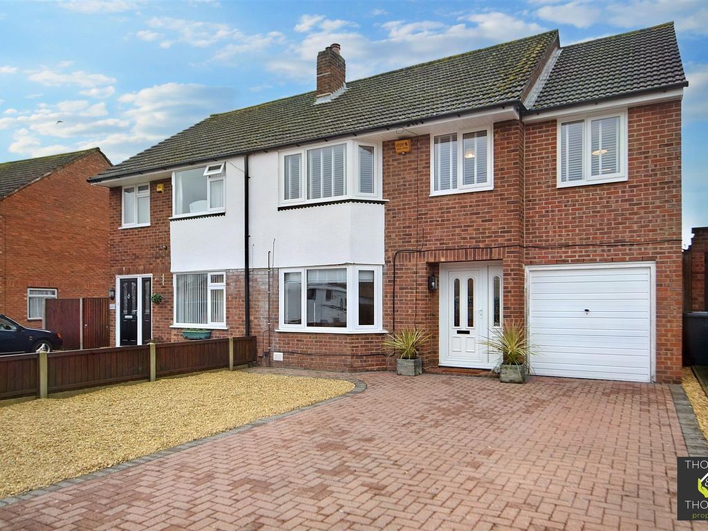 4 bed semidetached house for sale in Paddock Gardens, Longlevens