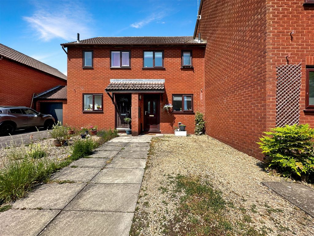 2 bed terraced house for sale in Chandlers Close, All Cannings, Devizes