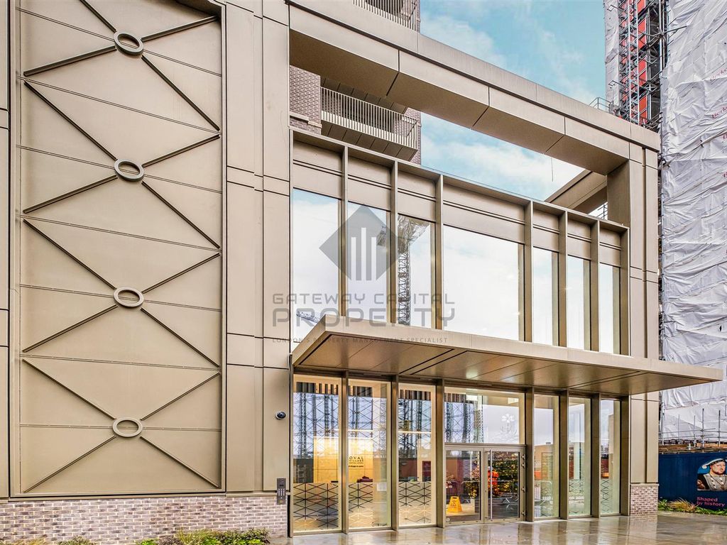 Studio to rent in Oval Village, Gasholder Place, Vauxhall SE11, £2,400