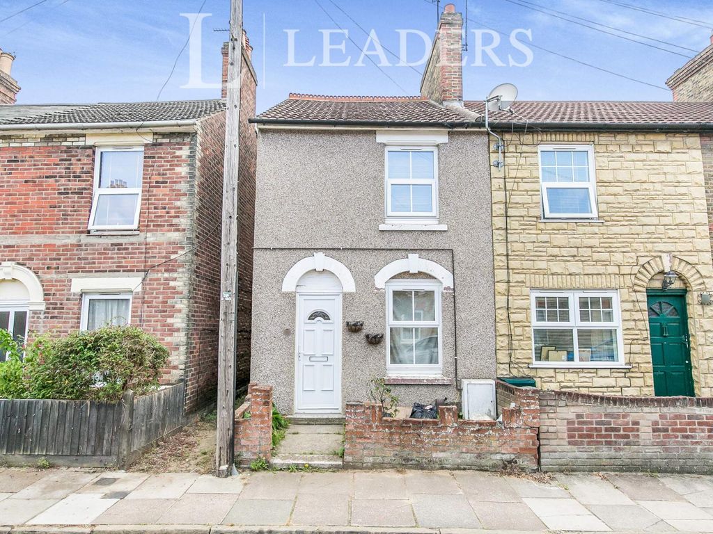 2 bed terraced house to rent in Myrtle Grove, Colchester, Essex CO2